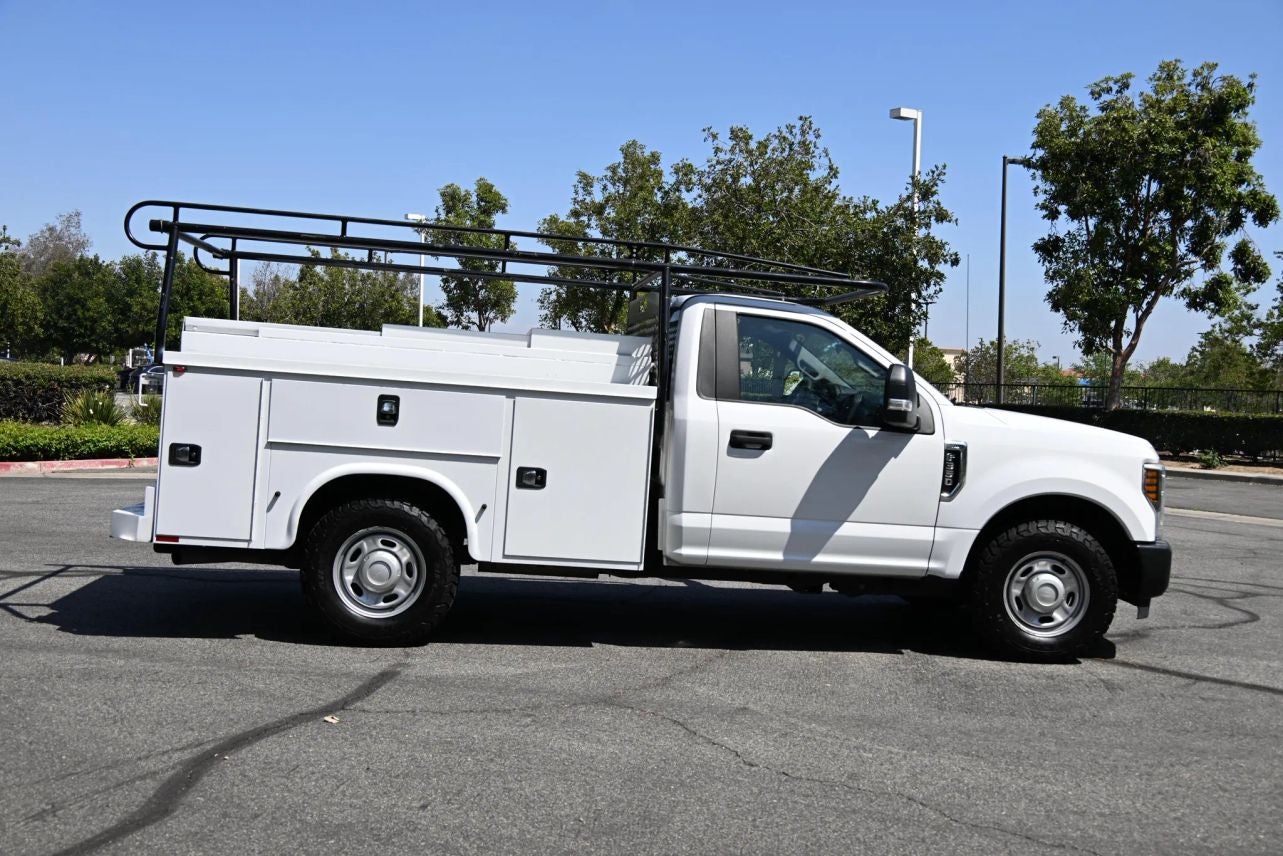 2019 Ford F350 Super Duty Regular Cab XL Pickup 2D 8 ft