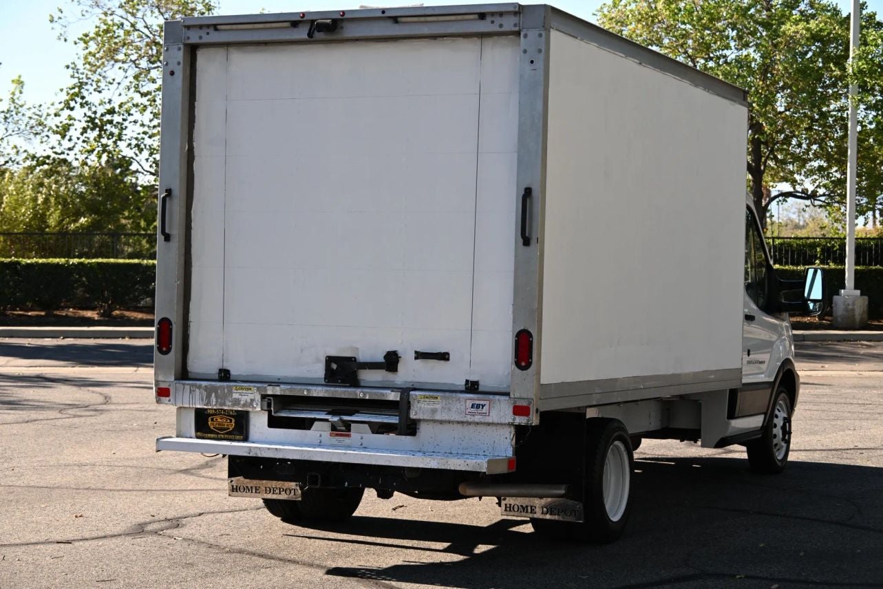 2019 Ford Transit Cab & Chassis 350 HD BOX TRUCK 2D