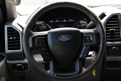 2018 Ford F350 Super Duty Crew Cab XLT Pickup 4D 6 3/4 ft