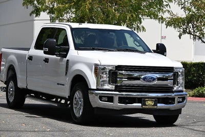 2018 Ford F350 Super Duty Crew Cab XLT Pickup 4D 6 3/4 ft