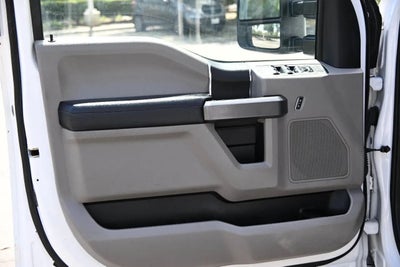 2018 Ford F350 Super Duty Crew Cab XLT Pickup 4D 6 3/4 ft