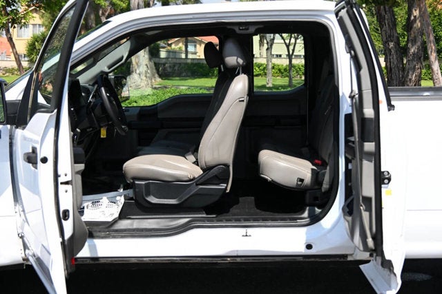 2020 Ford F-150 XL Pickup 4D 6 1/2 ft