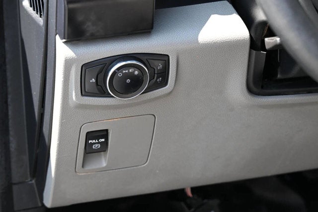 2020 Ford F-150 XL Pickup 4D 6 1/2 ft