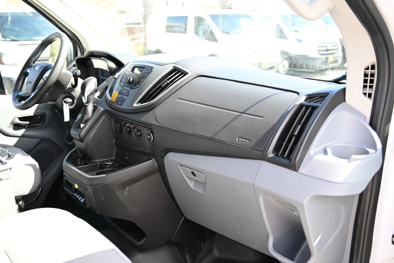 2018 Ford Transit 250 Van Low Roof w/Sliding Side Door w/LWB Van 3D