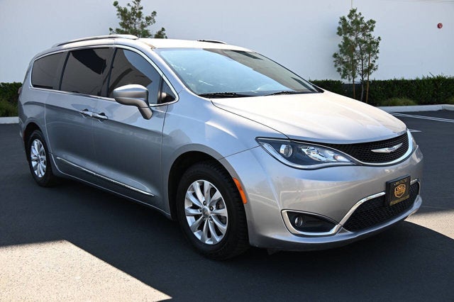 2019 Chrysler Pacifica Touring L