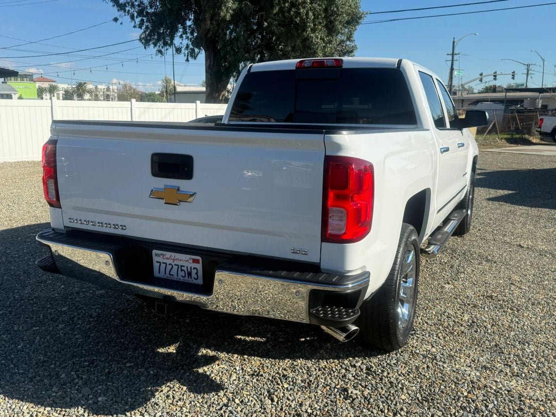 2017 Chevrolet Silverado 1500 Crew Cab LTZ Pickup 4D 5 3/4 ft