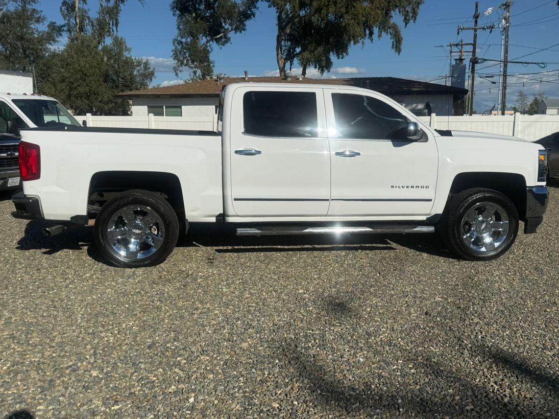 2017 Chevrolet Silverado 1500 Crew Cab LTZ Pickup 4D 5 3/4 ft