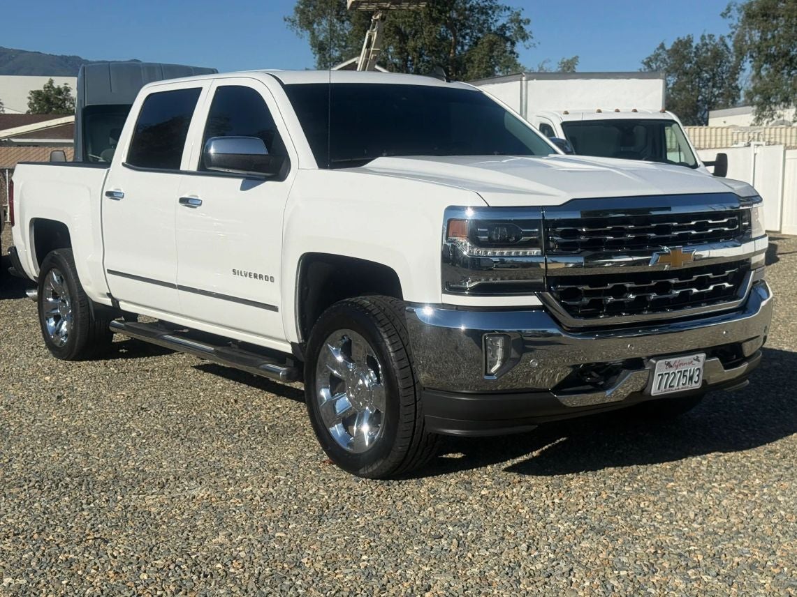 2017 Chevrolet Silverado 1500 Crew Cab LTZ Pickup 4D 5 3/4 ft
