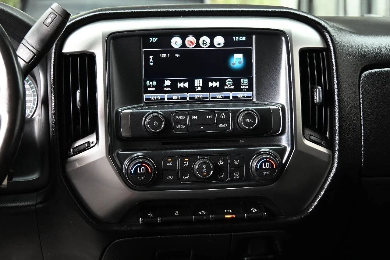 2018 Chevrolet Silverado 1500 Crew Cab Z71 LT Pickup 4D 5 3/4 ft