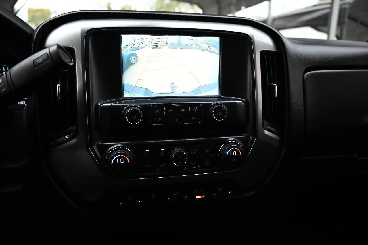 2018 Chevrolet Silverado 1500 Crew Cab Z71 LT Pickup 4D 5 3/4 ft