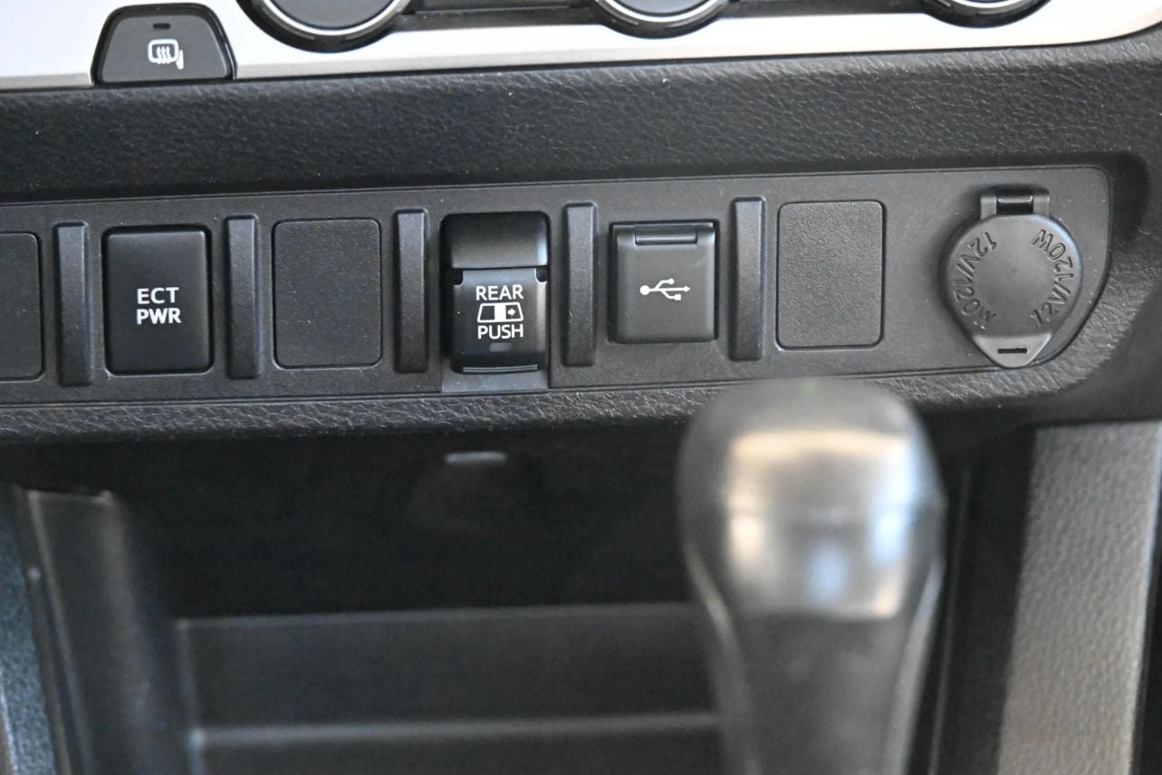 2021 Toyota Tacoma Double Cab SR5 Pickup 4D 5 ft