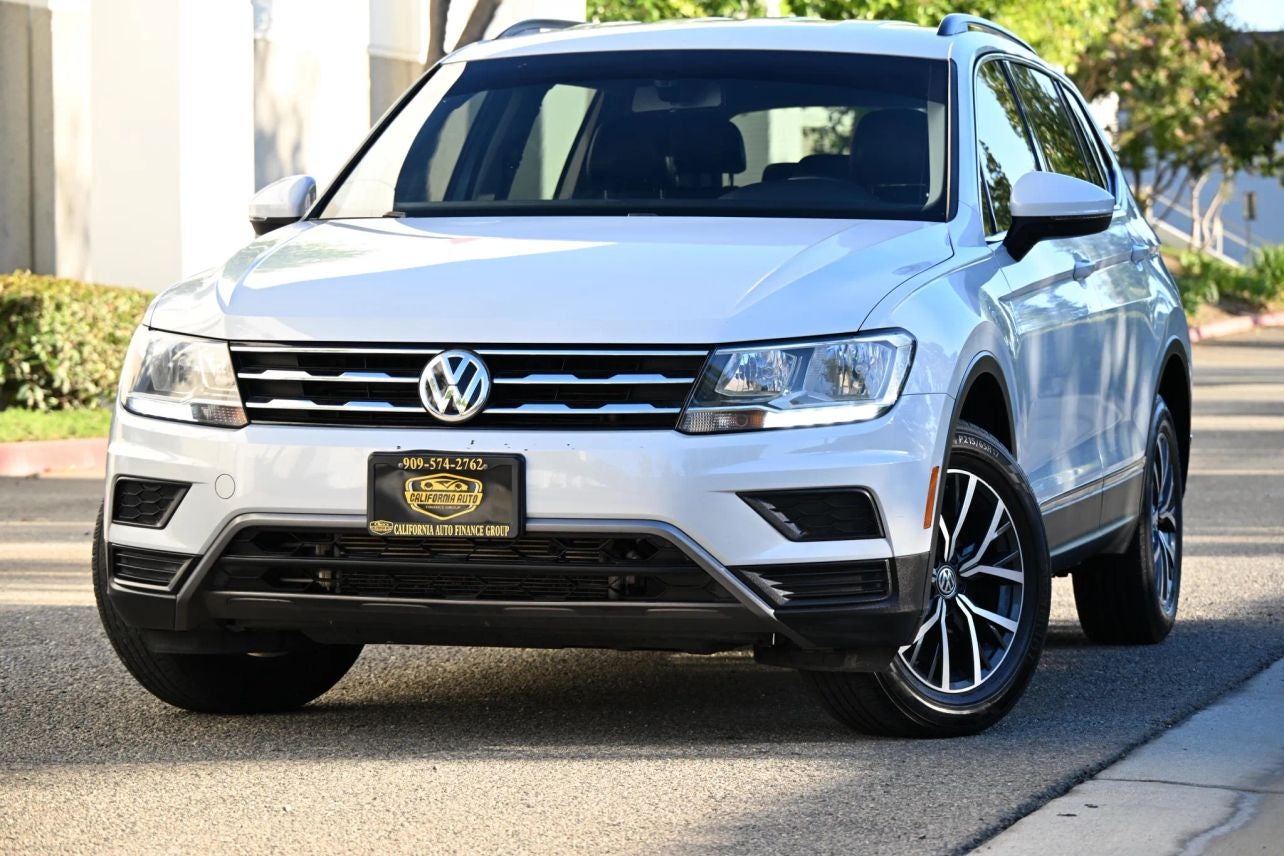 2018 Volkswagen Tiguan 2.0T SE Sport Utility 4D