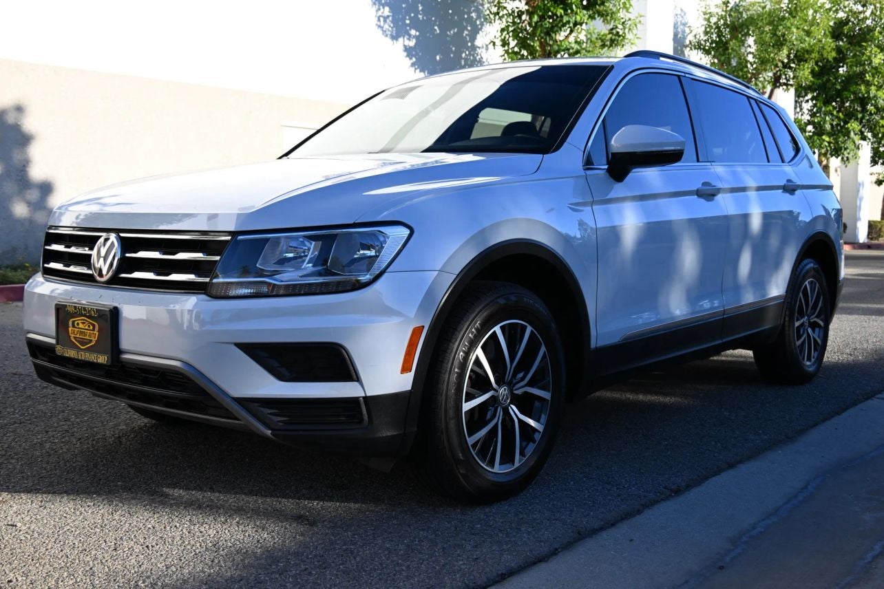 2018 Volkswagen Tiguan 2.0T SE Sport Utility 4D
