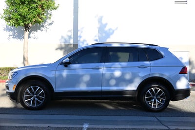 2018 Volkswagen Tiguan 2.0T SE Sport Utility 4D