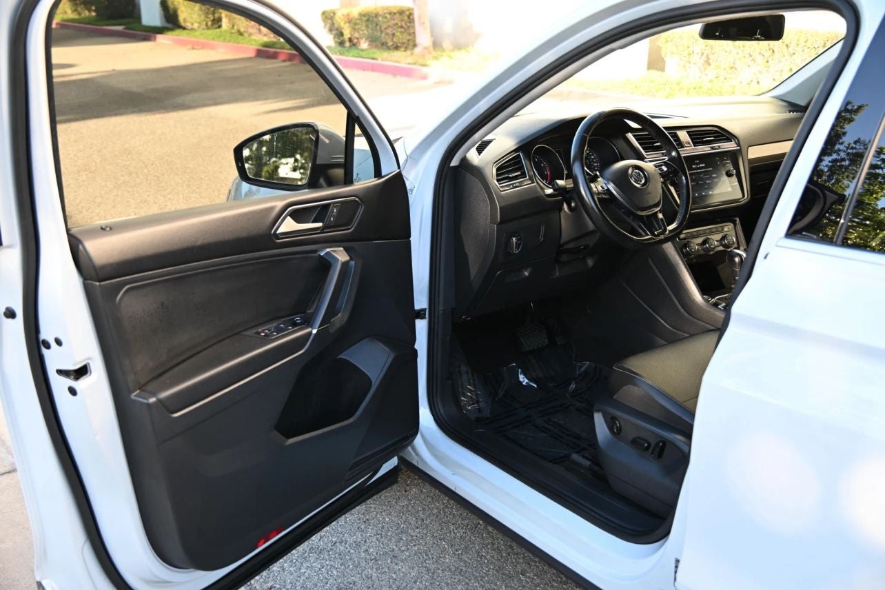 2018 Volkswagen Tiguan 2.0T SE Sport Utility 4D