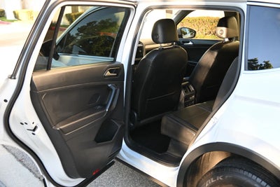 2018 Volkswagen Tiguan 2.0T SE Sport Utility 4D