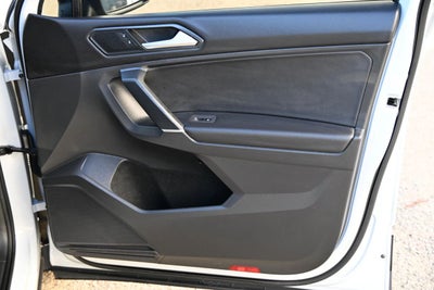 2018 Volkswagen Tiguan 2.0T SE Sport Utility 4D