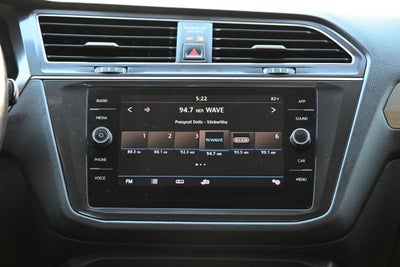 2018 Volkswagen Tiguan 2.0T SE Sport Utility 4D