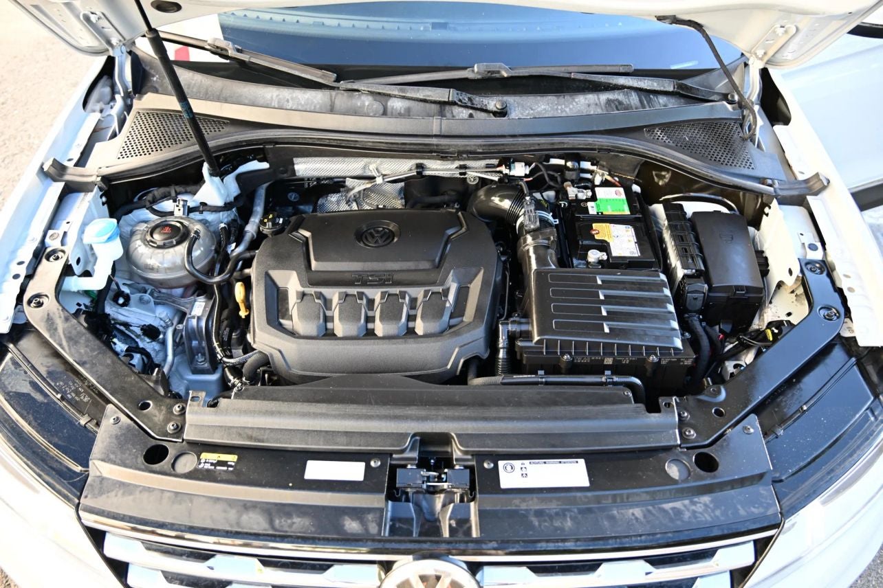 2018 Volkswagen Tiguan 2.0T SE Sport Utility 4D