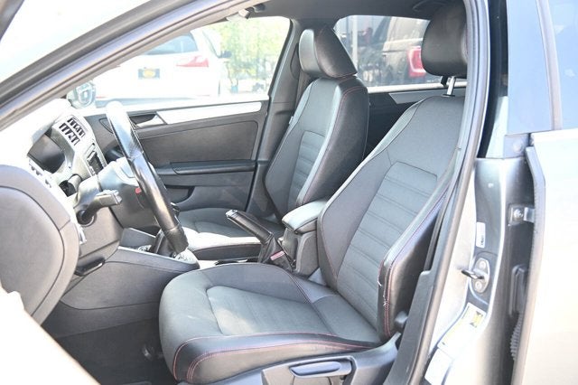 2012 Volkswagen GLI GLI PZEV 4dr Sedan 6M