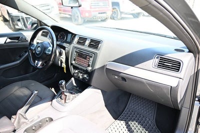 2012 Volkswagen GLI GLI PZEV 4dr Sedan 6M