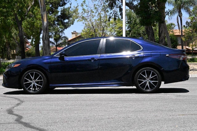 2022 Toyota Camry SE 4dr Sedan