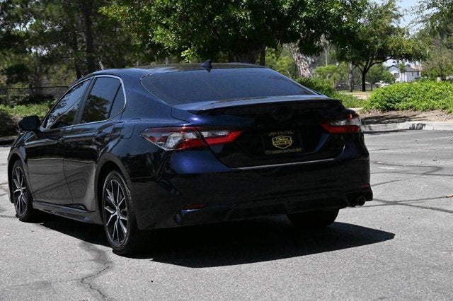 2022 Toyota Camry SE 4dr Sedan