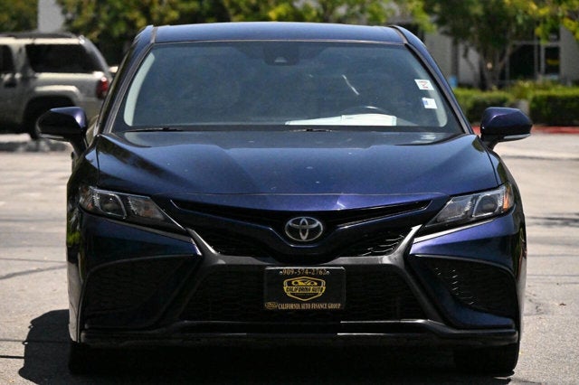 2022 Toyota Camry SE 4dr Sedan
