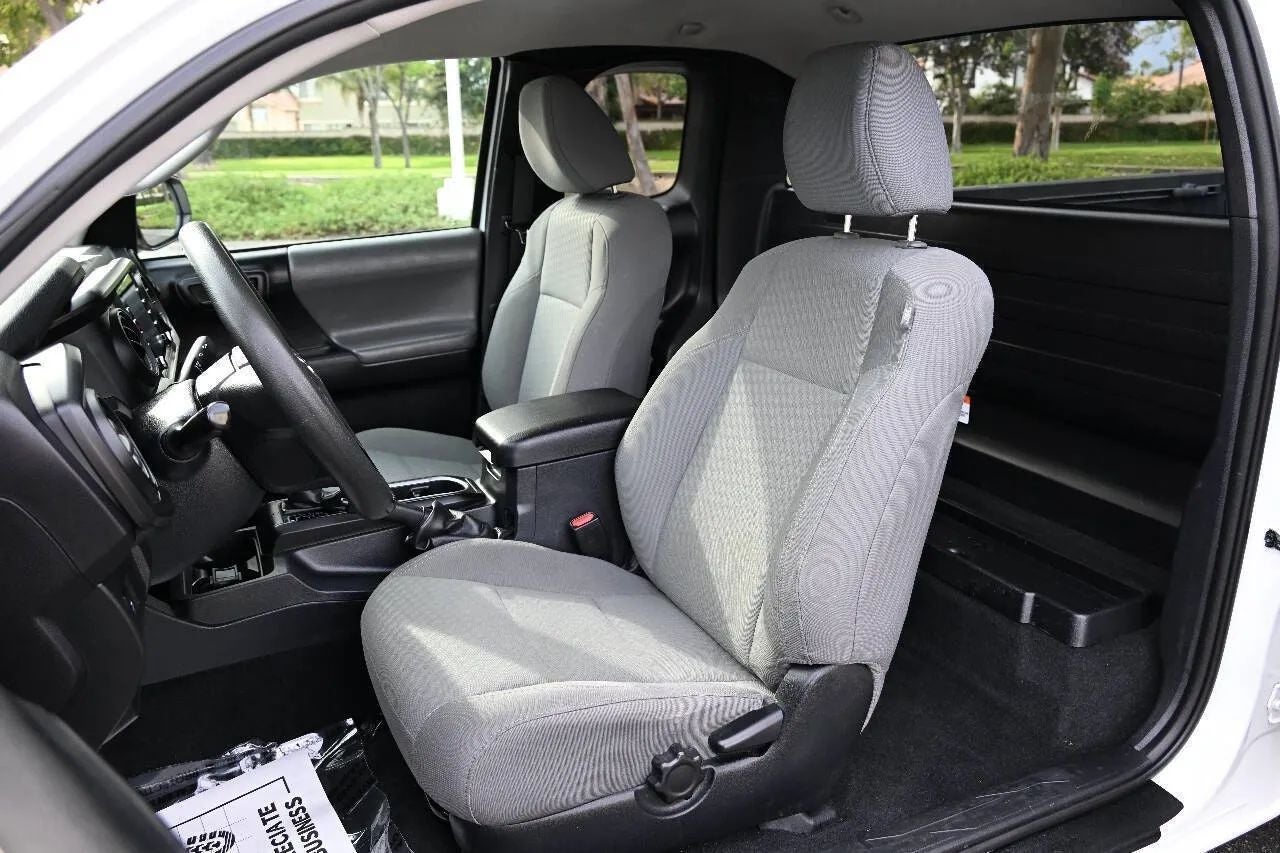 2020 Toyota Tacoma Access Cab SR Pickup 4D 6 ft