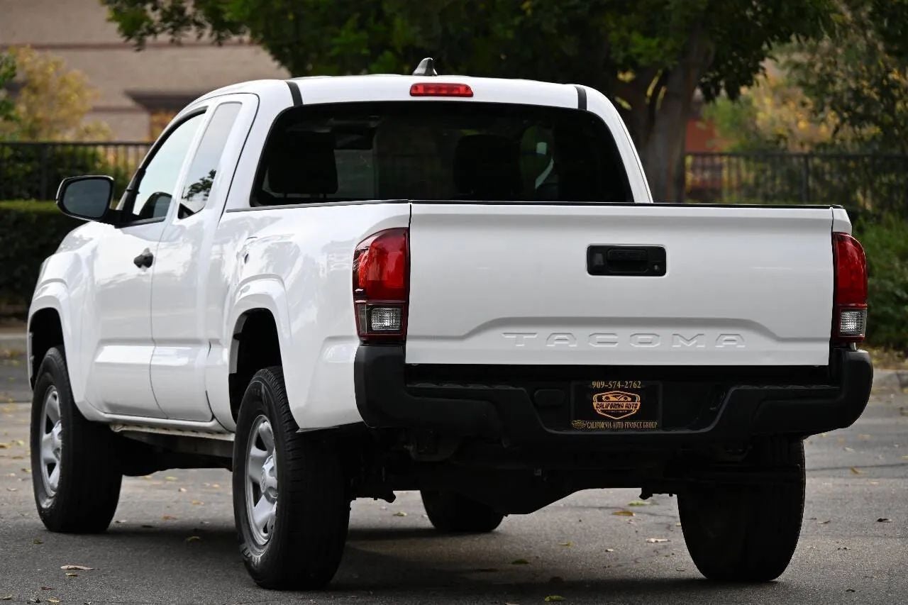 2020 Toyota Tacoma Access Cab SR Pickup 4D 6 ft