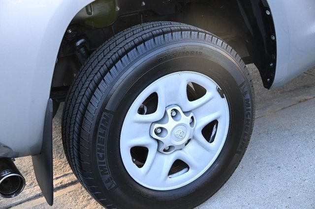 2018 Toyota Tundra 2WD SR5 4x2 4dr Double Cab Pickup SB (5.7L V8)