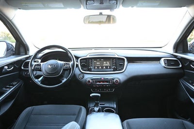2020 Kia Sorento S V6
