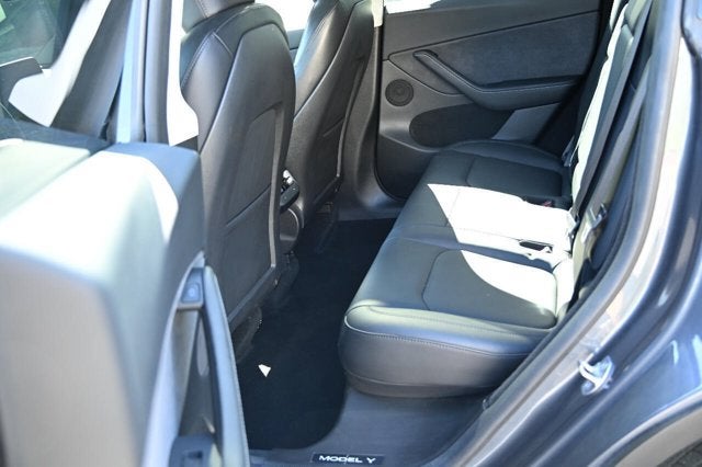 2023 Tesla Model Y Long Range AWD 4dr Crossover