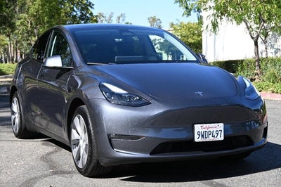 2023 Tesla Model Y Long Range AWD 4dr Crossover