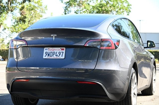 2023 Tesla Model Y Long Range AWD 4dr Crossover