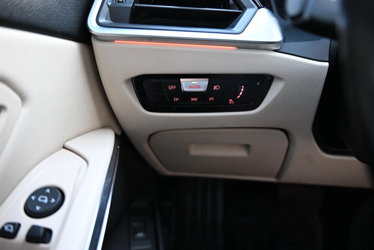 2019 BMW 3 Series 330i Sedan 4D